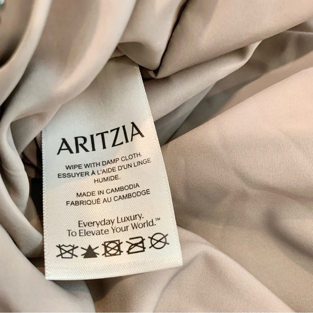 🤎 ARITZIA Curator Bigger Bag Puffer Hobo in Turner Taupe Brown